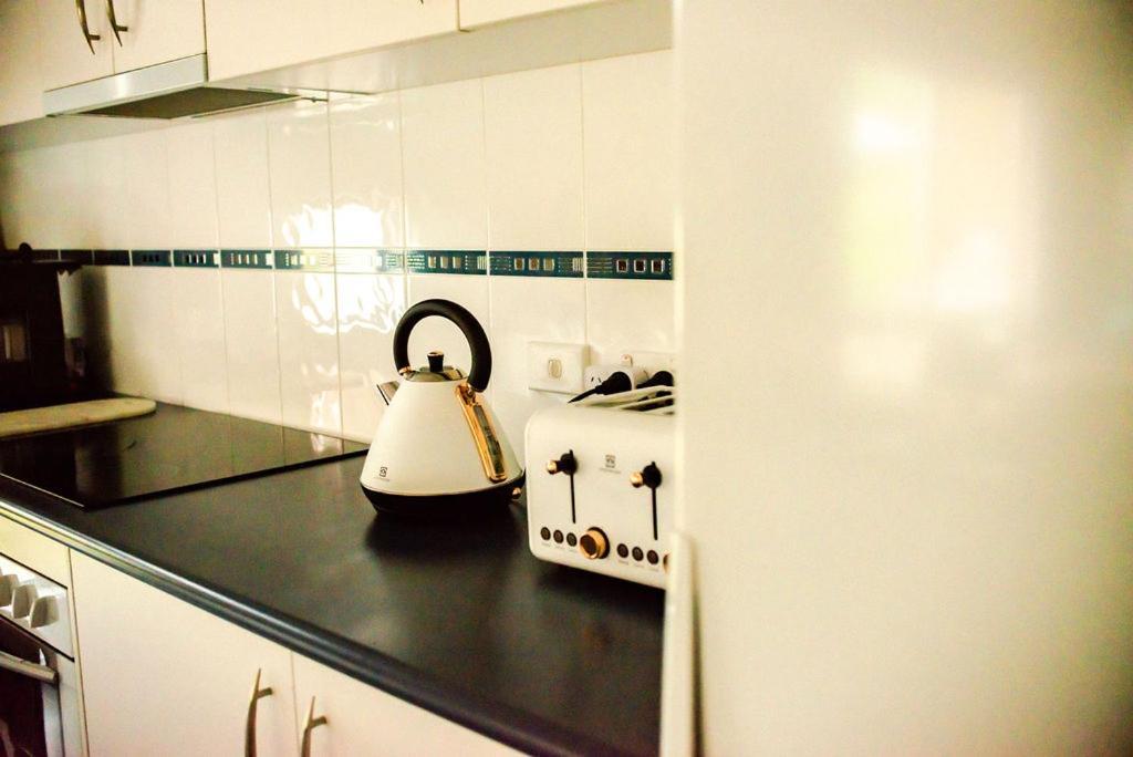 רייא Demure Charm 4 Bedrooms מראה חיצוני תמונה